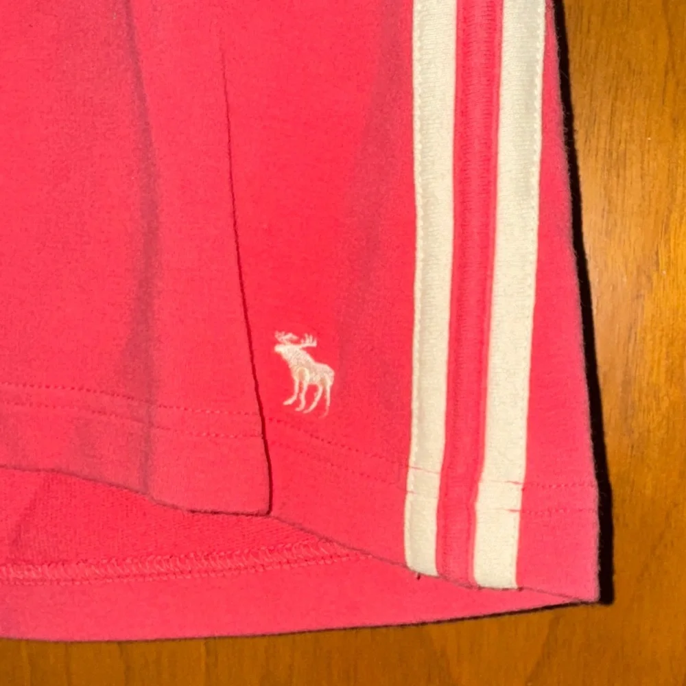 VTG Abercrombie & Fitch Pink Fold-Over Waist Mini Skirt with Script Logo - Picture 3 of 4